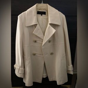 Vanilla white pea coat. Winter warmth. Fully lined.
